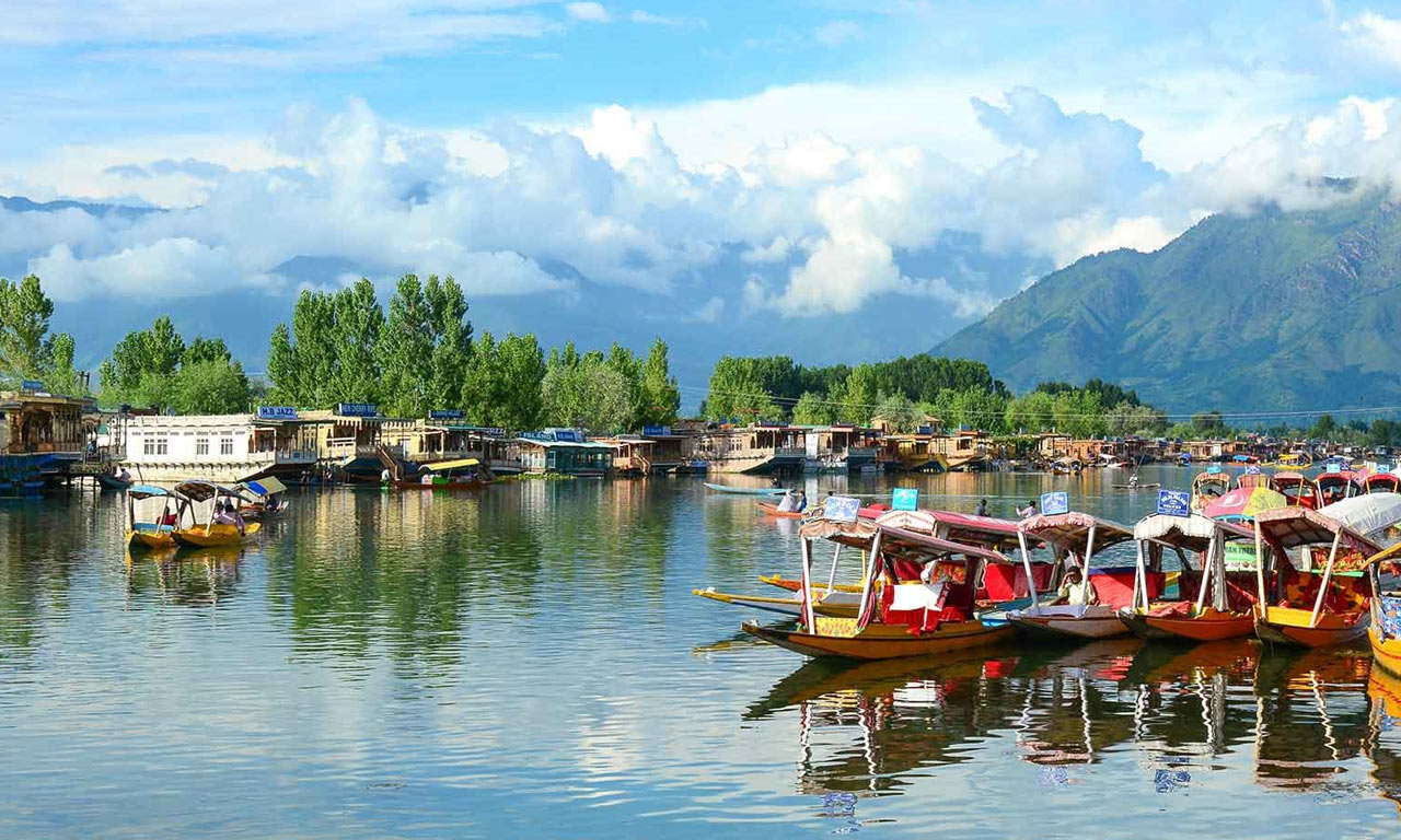 Charismatic-Kashmir-Tour-Package.jpg
